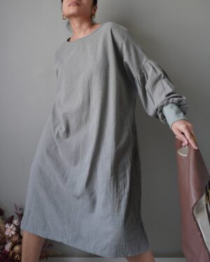 Gray bishop sleeves dress with side pockets